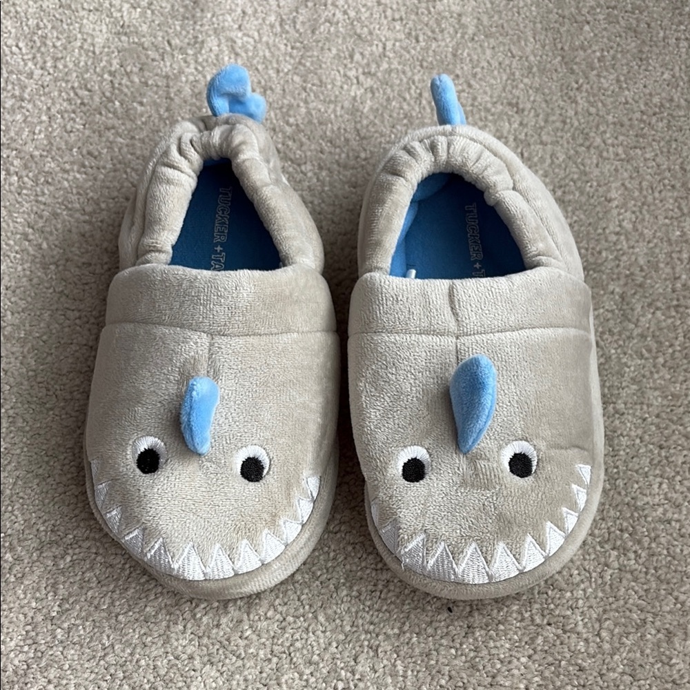 Little Kids Shark Slippers - Tucker + Tate